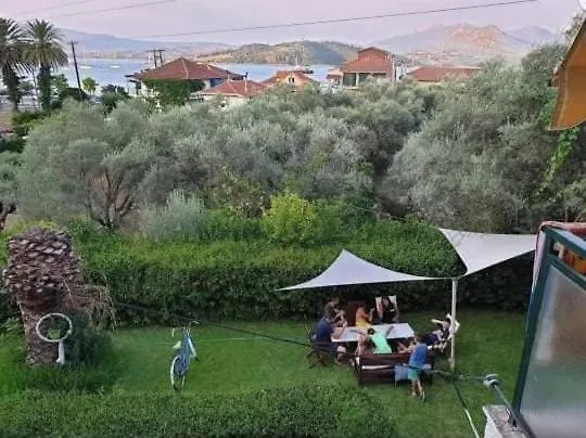 Πανσιόν Emi Λυγιά