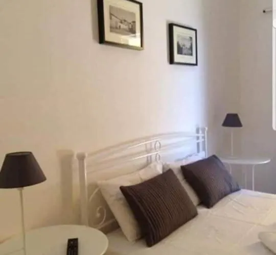 Πανσιόν Emi Λυγιά